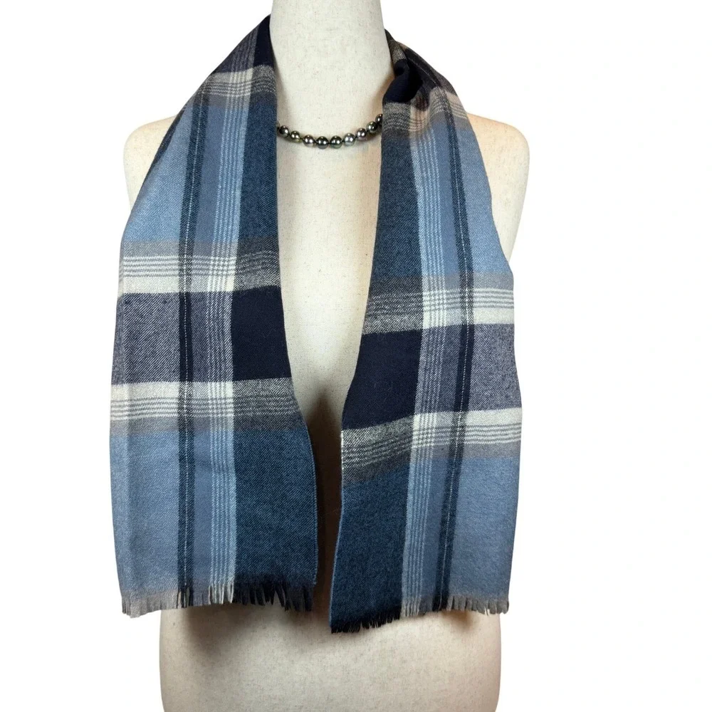 Danier 100% Wool Blue Plaid Scarf Fringed Edges Unisex Plaidcore Cabincore Cozy